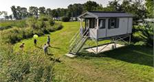 Chalet Camping Sneekermeer at RCN De Potten